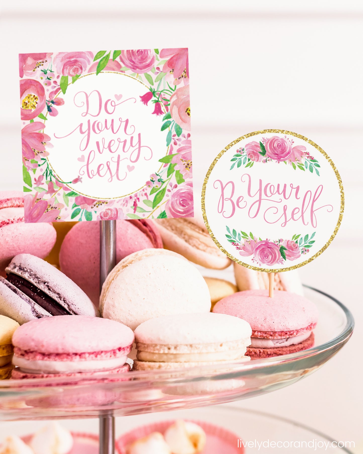 One square tag and one round tag used as easy party decorations at a macaron stand in a encouragement party.